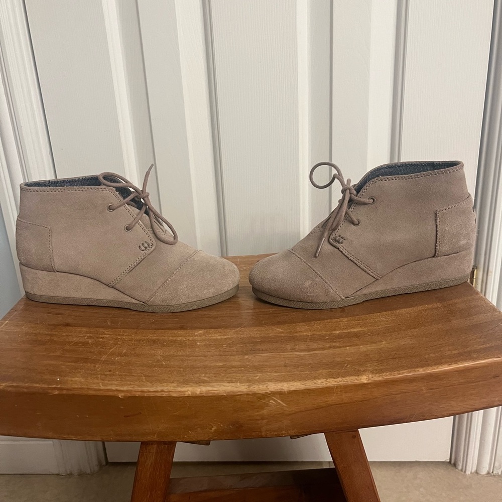 Girls Tom’s Ankle Boots size 3